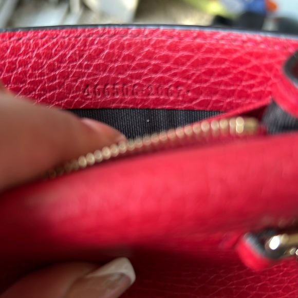 Preloved Authentic Gucci Wallet on Chain - Picture 6 of 7